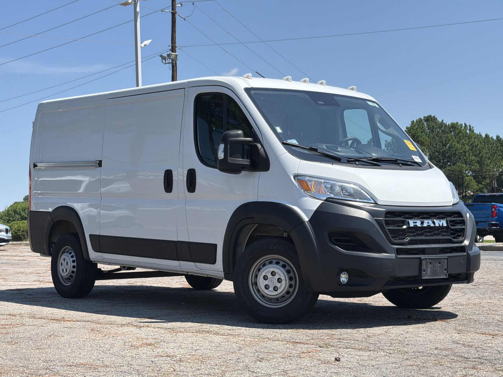 Used 2025 RAM ProMaster 2500 w/ Convenience Group FWD image 5