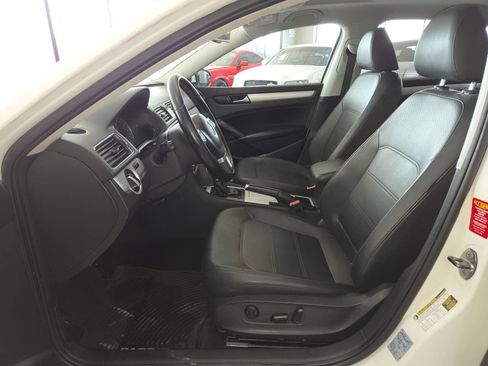 Used 2012 Volkswagen Passat 2.5 SE FWD image 14