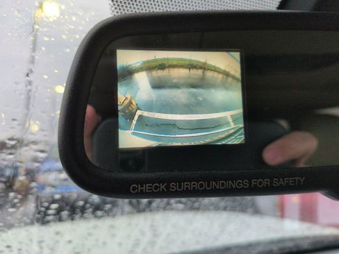 Used 2011 Toyota 4Runner SR5 w/ Convenience Pkg image 22