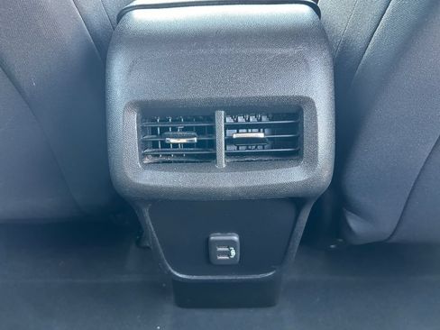 Used 2022 Chevrolet Equinox LT FWD image 33