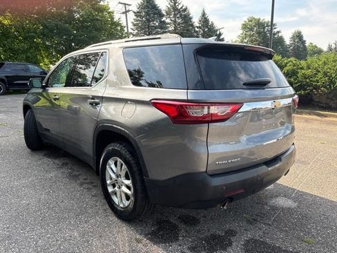Used 2019 Chevrolet Traverse LT FWD image 4