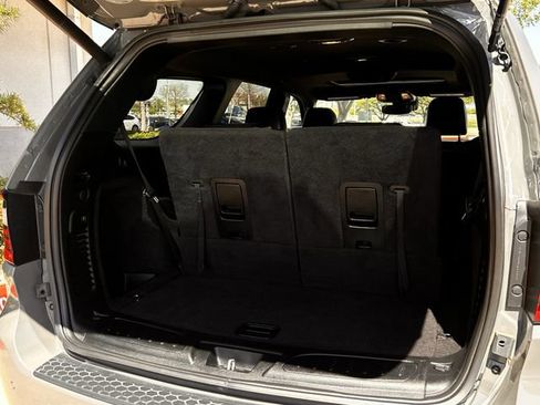 Used 2023 Dodge Durango R/T image 33