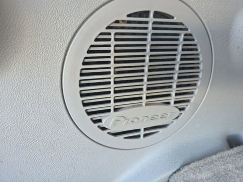 Used 2008 Chevrolet HHR LT w/ LT Preferred Equipment Group image 18