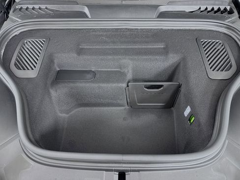 New 2026 Porsche Macan Electric image 34