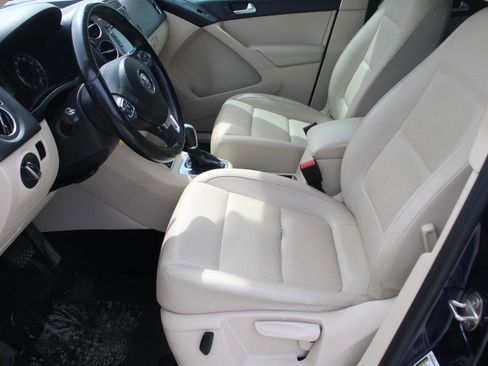 Used 2015 Volkswagen Tiguan SE image 12