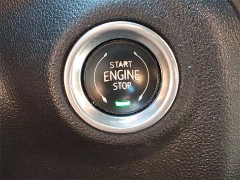 Used 2020 Chevrolet Silverado 1500 LT w/ Texas Edition image 29