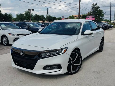 Used 2020 Honda Accord Sport image 4