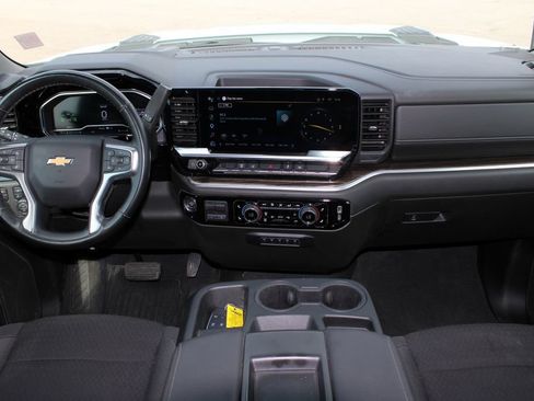Used 2025 Chevrolet Silverado 3500 LT w/ Convenience Package AWD/4WD image 8