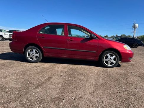 Used 2005 Toyota Corolla CE FWD image 2