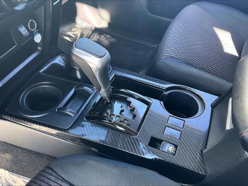 Used 2018 Toyota 4Runner TRD Off-Road image 22