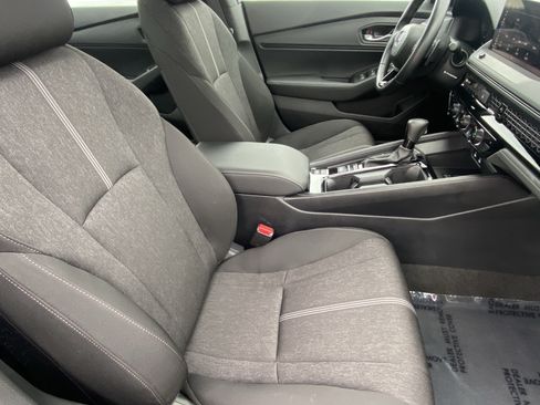 Certified 2025 Honda Accord Sport image 10