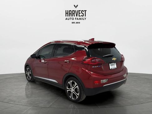 Used 2020 Chevrolet Bolt Premier w/ Infotainment Package FWD image 4