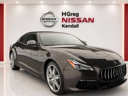 Used 2018 Maserati Quattroporte S GranLusso Q4 AWD/4WD image 3