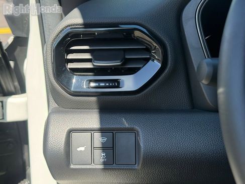 Used 2025 Honda Pilot TrailSport image 16