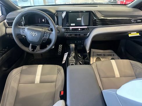 New 2026 Toyota Camry SE FWD image 11