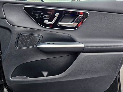 New 2025 Mercedes-Benz GLC 350e 4MATIC image 31