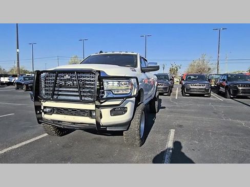Used 2022 RAM 2500 Limited image 21