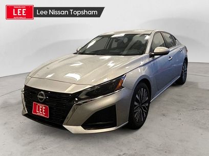 Used 2023 Nissan Altima 2.5 SV