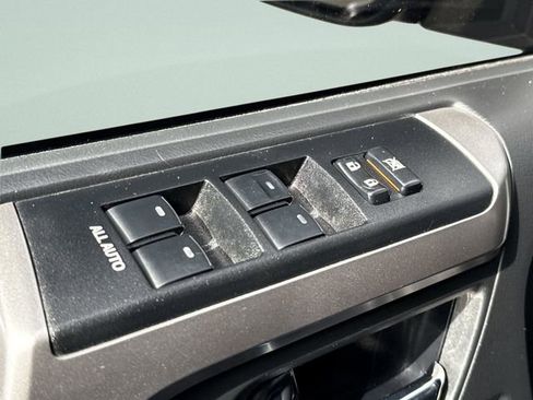 Used 2021 Toyota 4Runner SR5 image 30