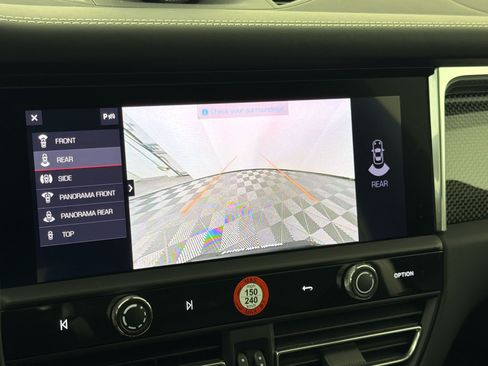 Certified 2025 Porsche Macan GTS AWD/4WD image 19