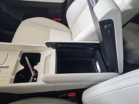 Certified 2025 Hyundai Santa Fe Calligraphy image 21