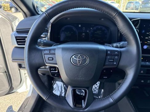 Used 2025 Toyota Camry XSE w/ Premium Package image 42