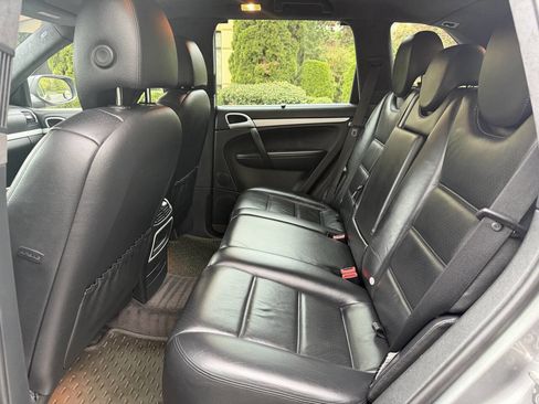 Used 2008 Porsche Cayenne Turbo image 24