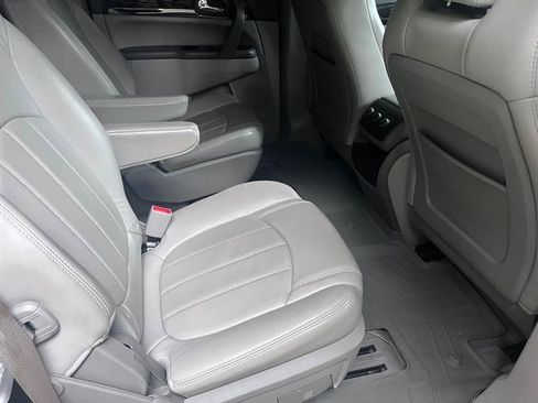 Used 2013 Buick Enclave Leather w/ Trailering Provision Package FWD image 10