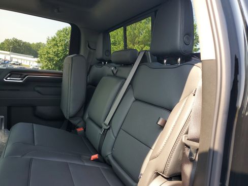 New 2025 GMC Sierra 2500 Denali image 11