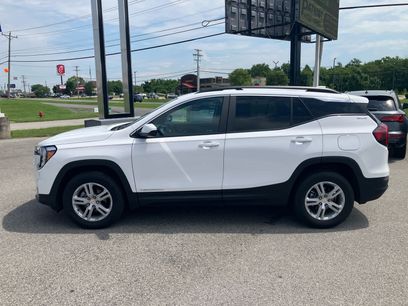 Used 2023 GMC Terrain SLE w/ Driver Convenience Package