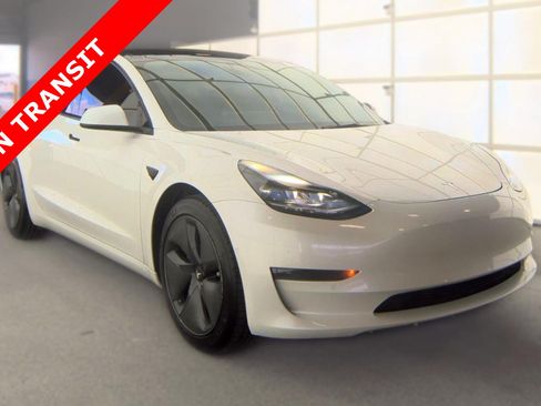 Used 2021 Tesla Model 3 Standard Range Plus RWD image 3