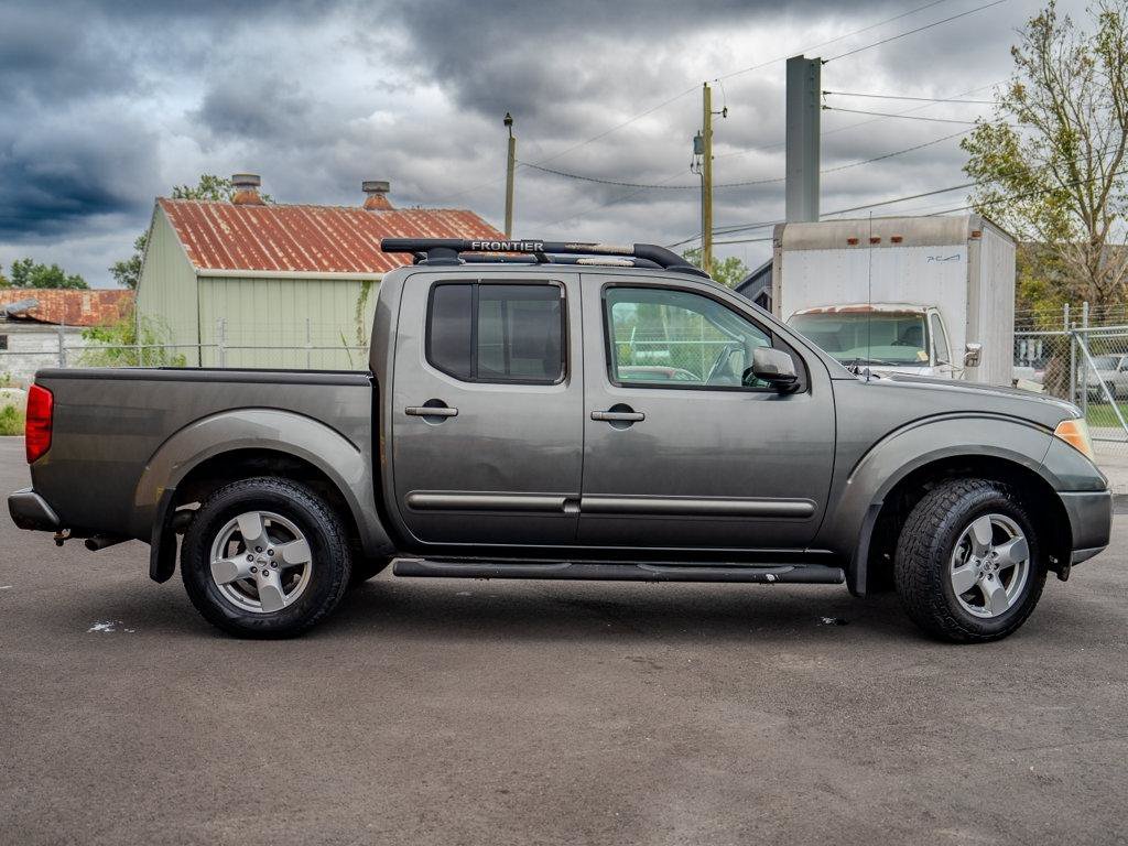 Used 2006 Nissan Frontier LE w/ (H01) Rockford Fosgate Pkg AWD/4WD image 2
