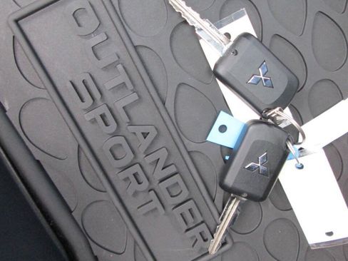 Used 2025 Mitsubishi Outlander Sport ES AWD/4WD image 60