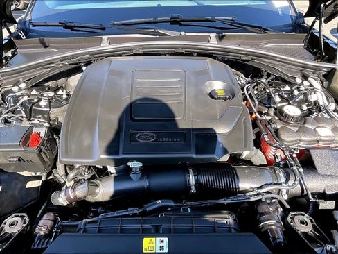 Used 2026 Land Rover Range Rover Velar Dynamic SE image 12