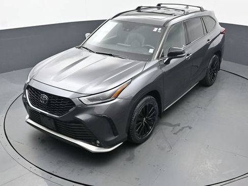 Certified 2023 Toyota Highlander XSE image 46