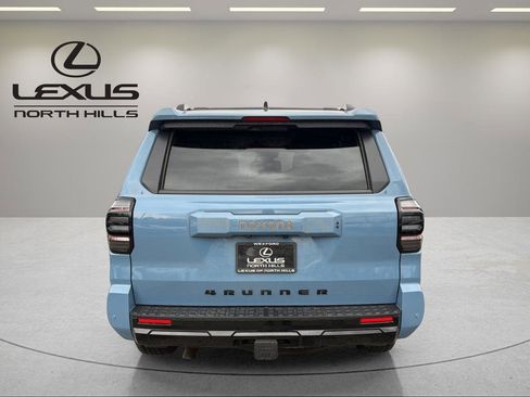 Used 2025 Toyota 4Runner TRD Sport Premium w/ Tow Technology Package image 7