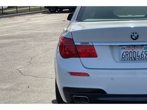 Used 2012 BMW 750Li RWD image 15