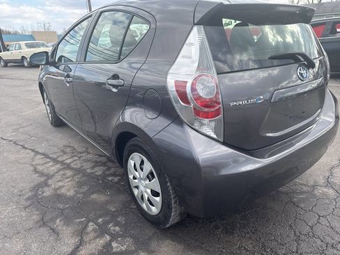 Used 2014 Toyota Prius C Two image 9