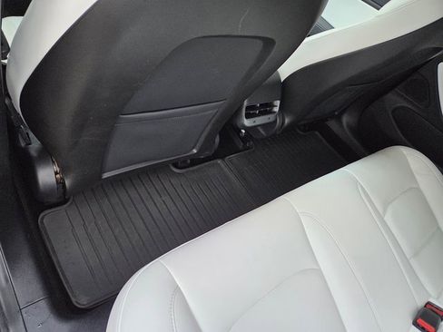 Used 2018 Tesla Model 3 Long Range image 35