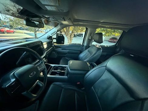 Used 2024 Ford F250 Lariat w/ Lariat Ultimate Package AWD/4WD image 3
