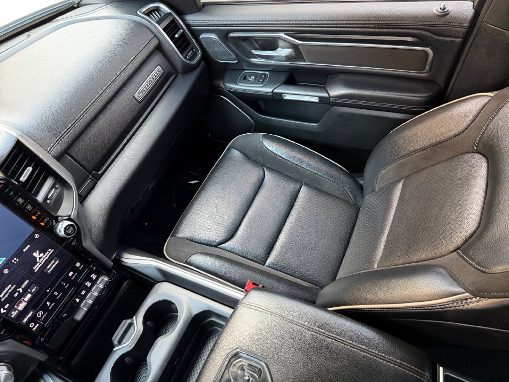 Used 2023 RAM 1500 Laramie AWD/4WD image 17