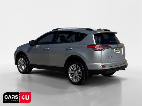 Used 2017 Toyota RAV4 LE image 5