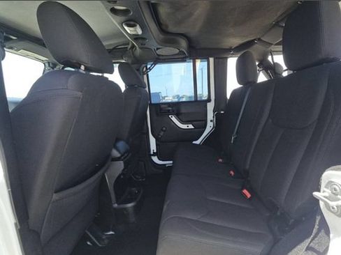 Used 2017 Jeep Wrangler Unlimited Sport AWD/4WD image 28