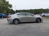 Used 2016 Lexus ES 300h w/ Premium Package w/Wood Trim image 4
