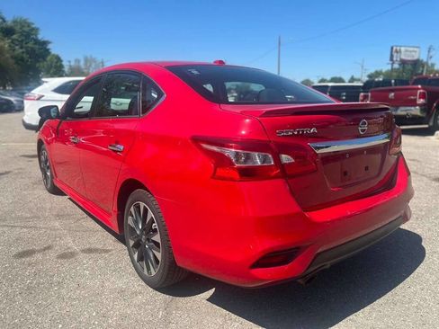 Used 2019 Nissan Sentra SR FWD image 7
