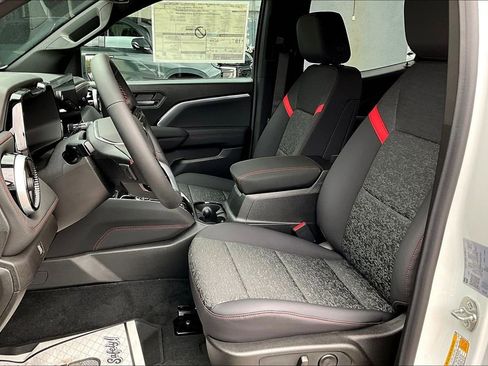 New 2025 Chevrolet Colorado Z71 image 10