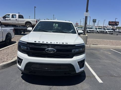 Certified 2023 Ford Expedition Limited AWD/4WD image 3