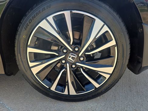 Used 2017 Honda Accord EX-L image 33