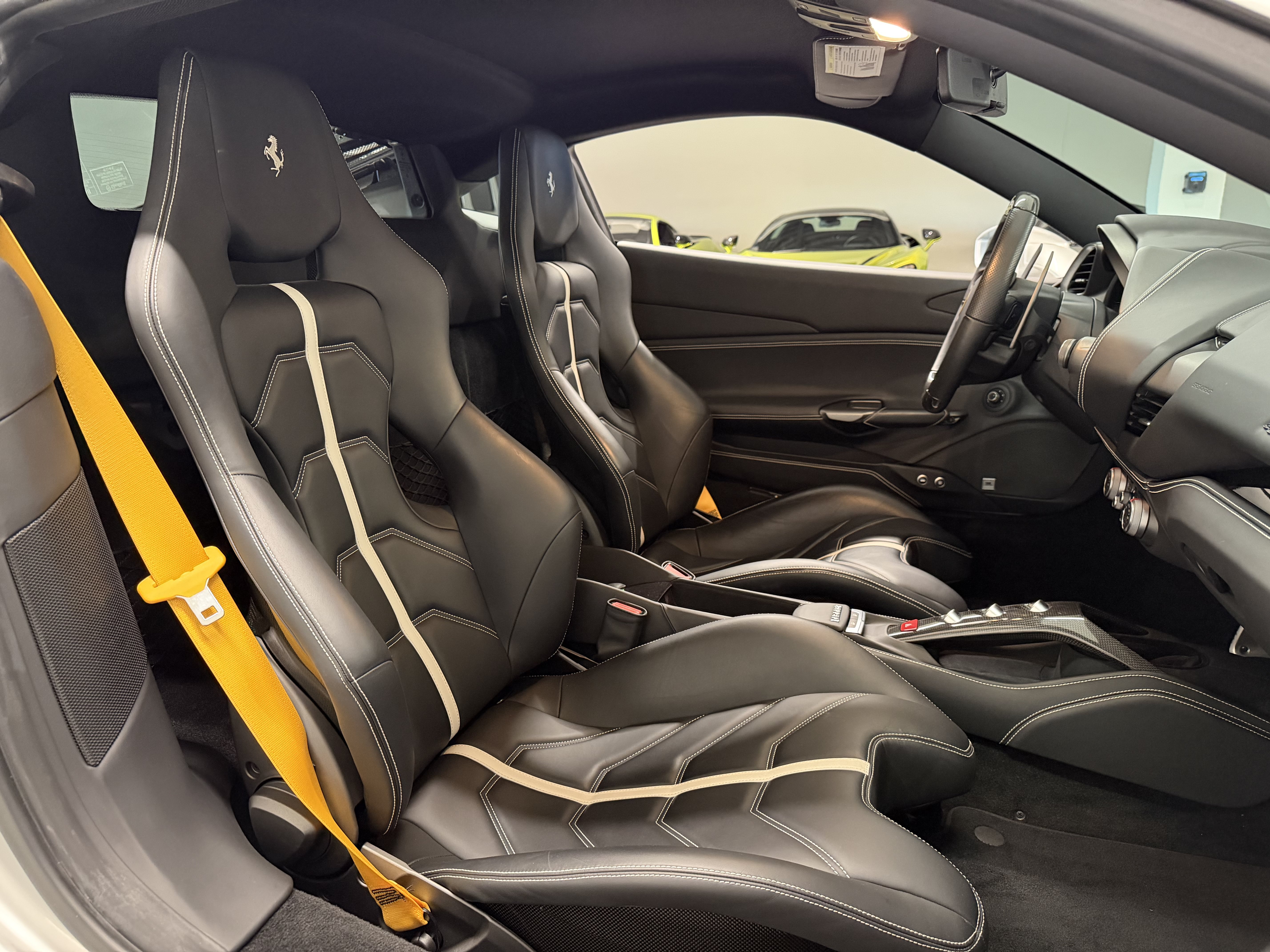 Used 2016 Ferrari 488 GTB RWD image 26