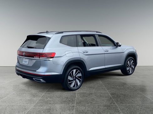 Used 2024 Volkswagen Atlas SE image 5